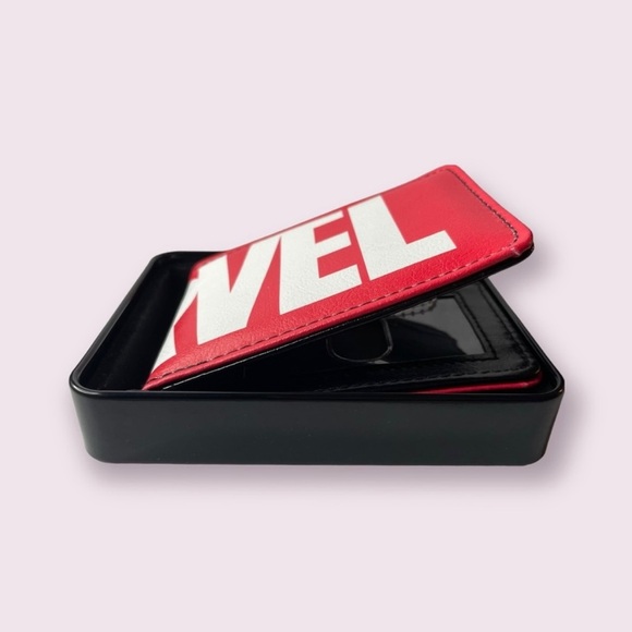 Marvel Logo Wallet | Unisex | Comics, MCU - Picture 2 of 4